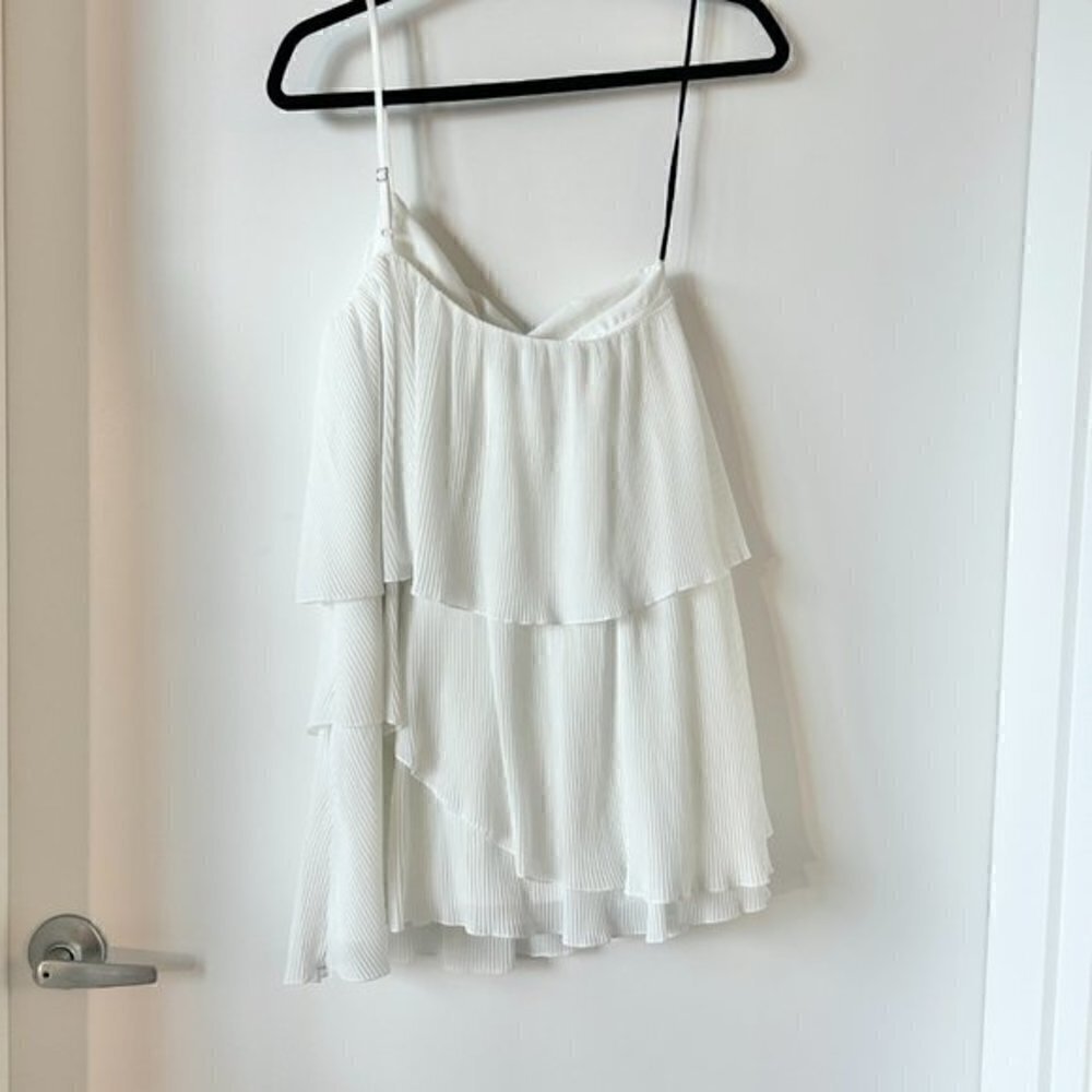 Revolve NBD Girlfriend Material Dress Pleated Ivory Size S NWOT - Picture 8 of 9